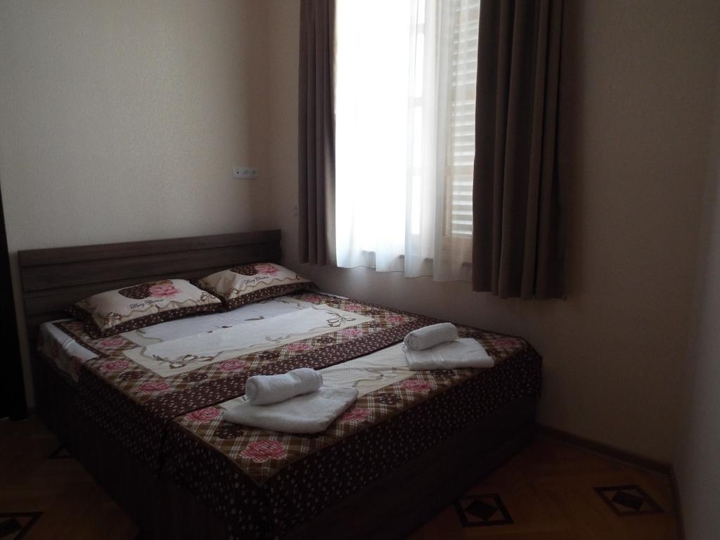 Guesthouse Fatima Szenaki Kültér fotó