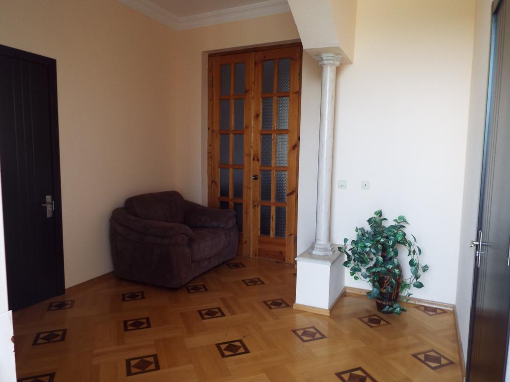 Guesthouse Fatima Szenaki Kültér fotó