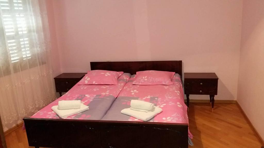 Guesthouse Fatima Szenaki Kültér fotó
